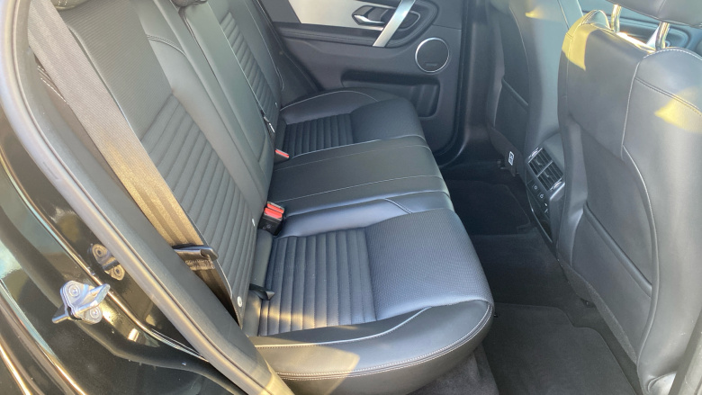 Land Rover Discovery Sport 2.0 D200 Dynamic SE 5dr Auto [5 Seat] Diesel Station Wagon